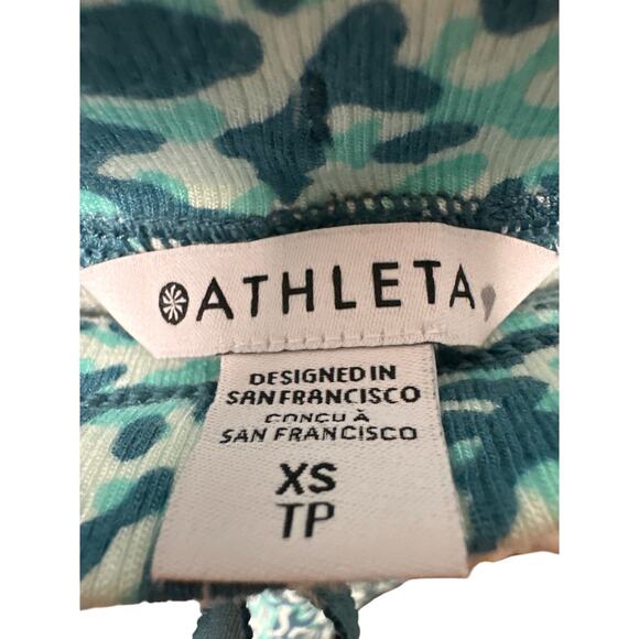 Athleta Balance 4" Shortie XS Blue Clouded Leopard Elastic Waist Side Pockets - Picture 4 of 5